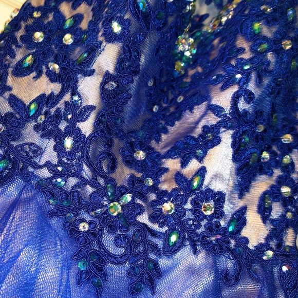 Prom / hoco dress - Picture 4 of 4